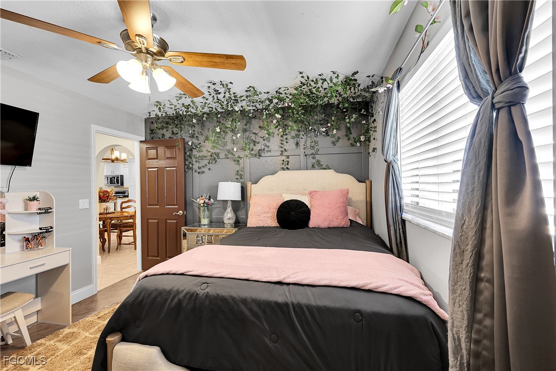 3 Bed SingleFamilyResidence for Sale in Cape Coral, photo 33