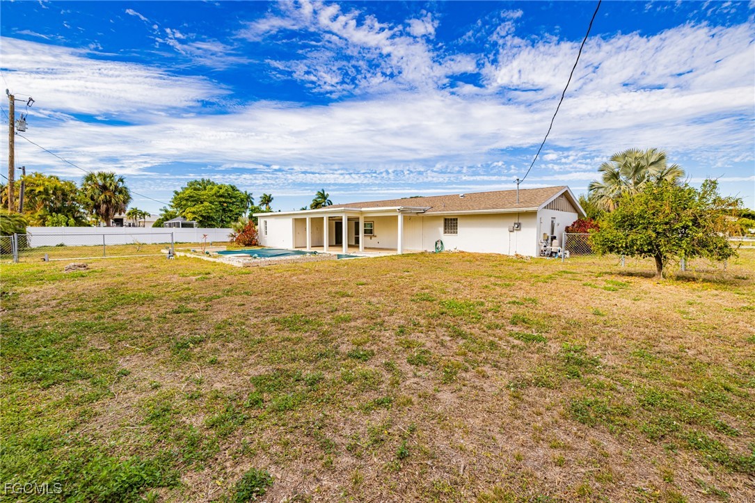 3 Bed Pool Home for Sale in Cape Coral, photo 33