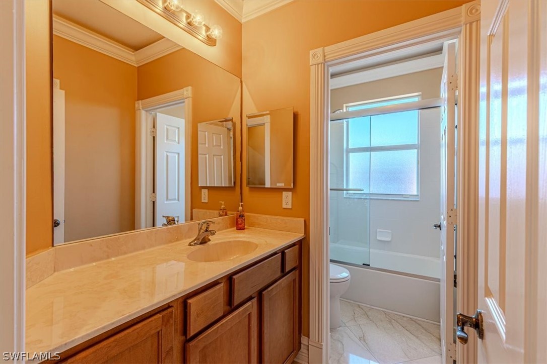 5 Bed SingleFamilyResidence for Sale in Naples, photo 33