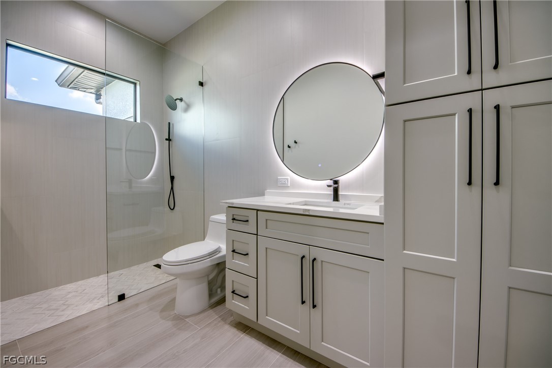 3 Bed Pool Home for Sale in Cape Coral, photo 33
