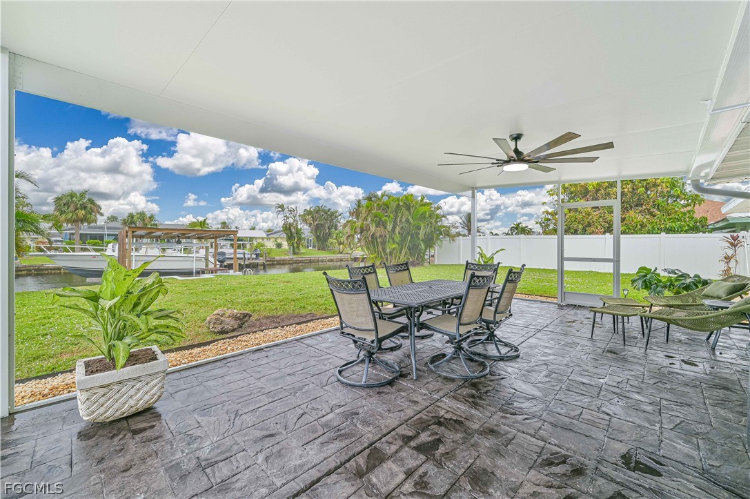 3 Bed Waterfront Home for Sale in Cape Coral, photo 33
