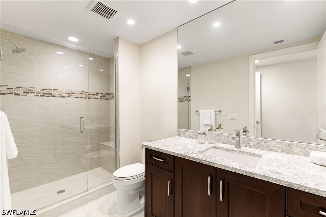 3 Bed Condominium for Sale in Aqua, photo 33