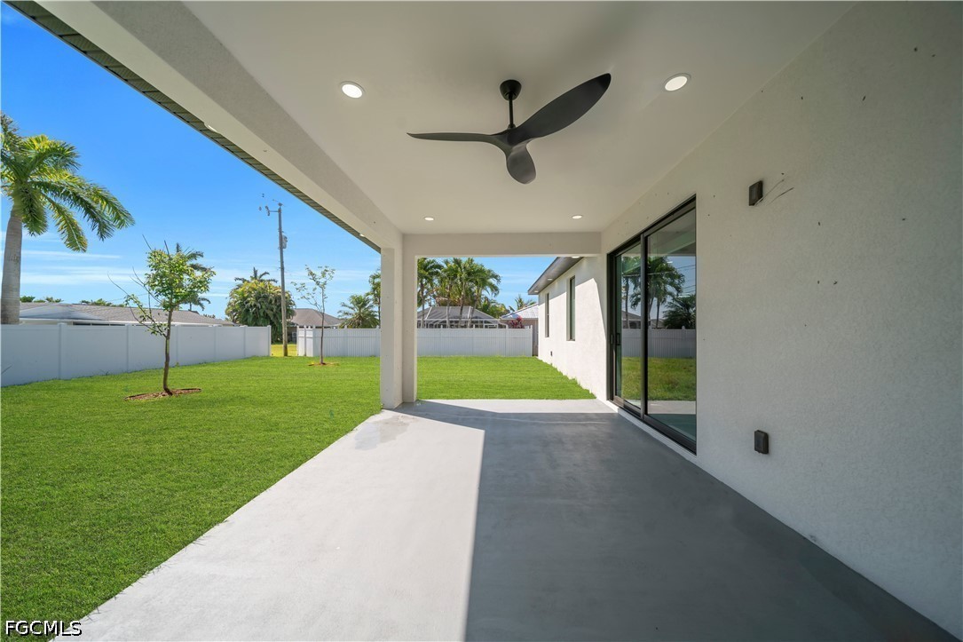 3 Bed SingleFamilyResidence for Sale in Cape Coral, photo 33