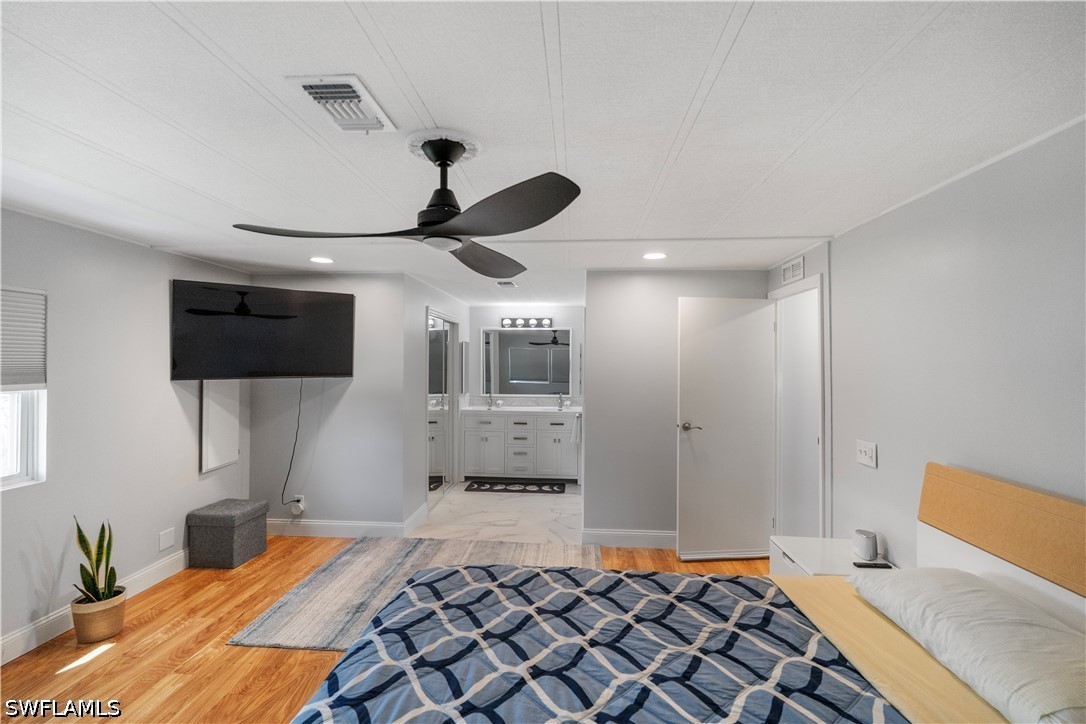 2 Bed ManufacturedHome for Sale in Naples, photo 33