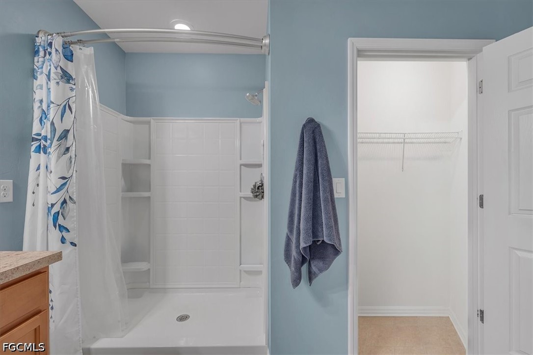 4 Bed SingleFamilyResidence for Sale in Cape Coral, photo 33