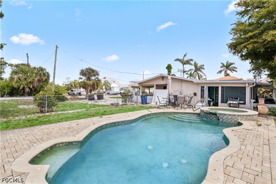 2 Bed Pool Home for Sale in Matlacha Isles, photo 33