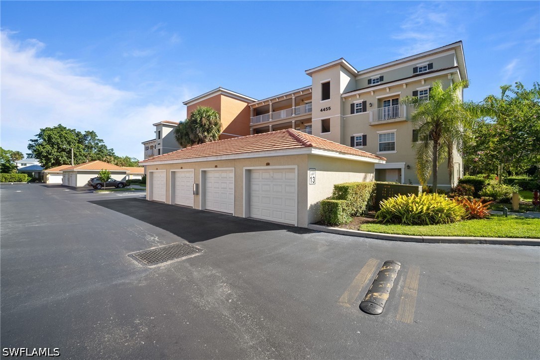 3 Bed Condominium for Sale in Botanical Place, photo 33