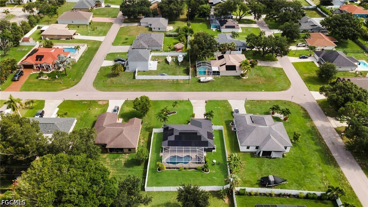 3 Bed Pool Home for Sale in Cape Coral, photo 33