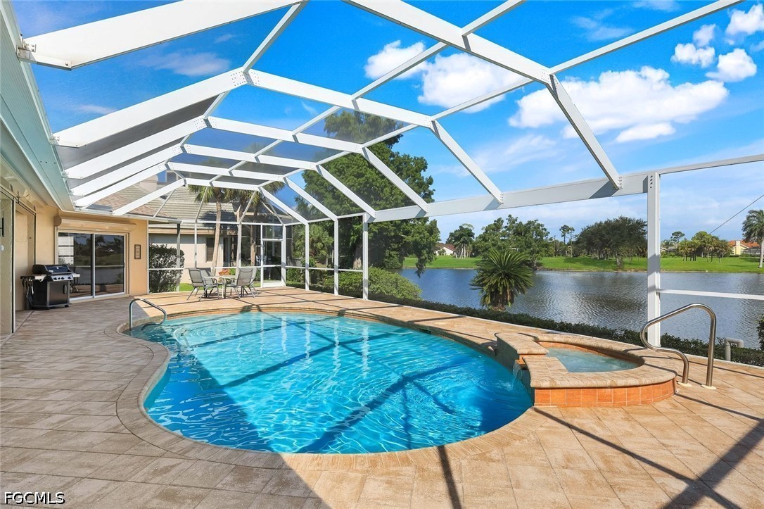 4 Bed Pool Home for Sale in The Forest, photo 33