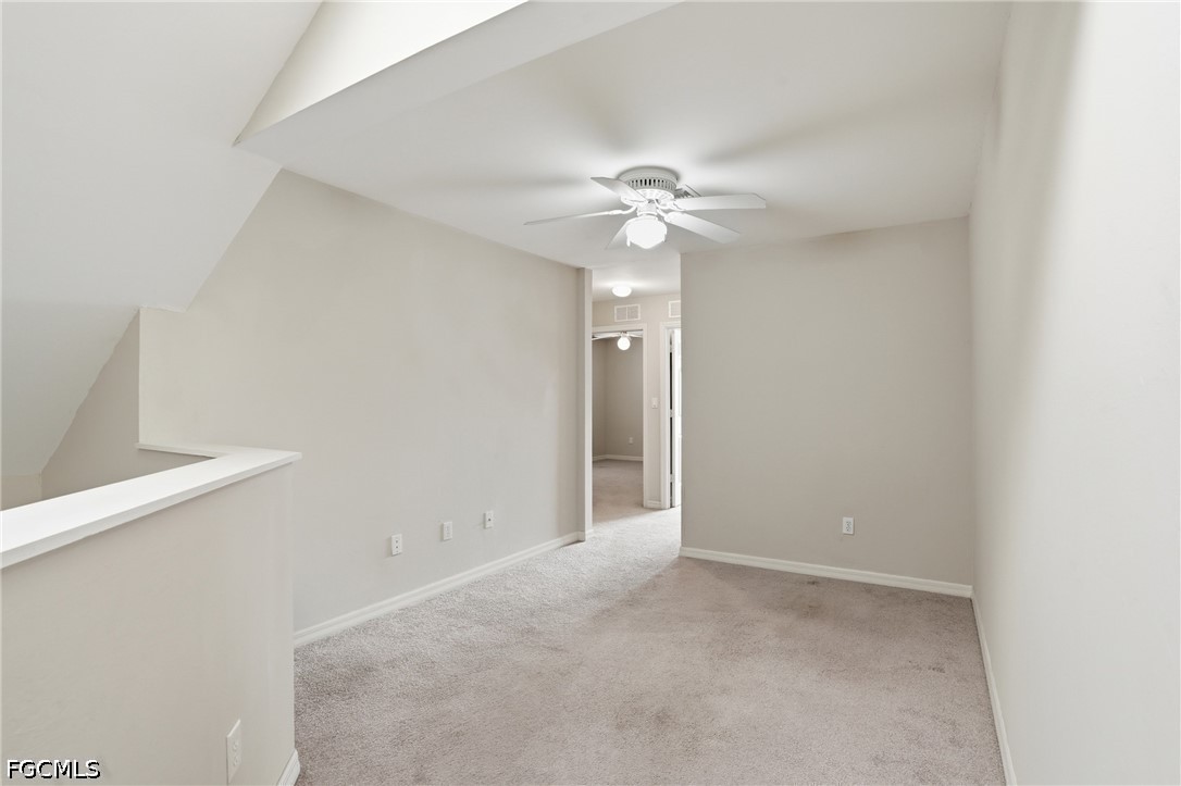 3 Bed Attached for Sale in Naples, photo 33