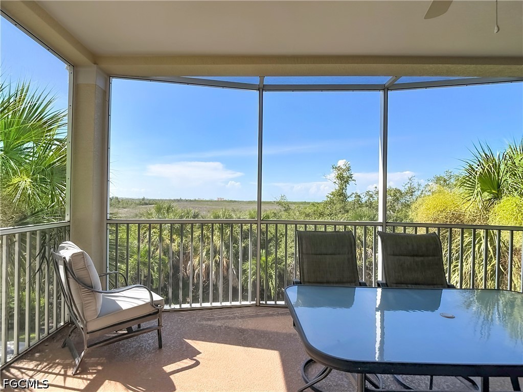 2 Bed Waterfront Home for Sale in Fort Myers, photo 33