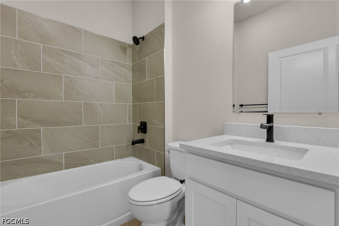 4 Bed SingleFamilyResidence for Sale in Cape Coral, photo 33