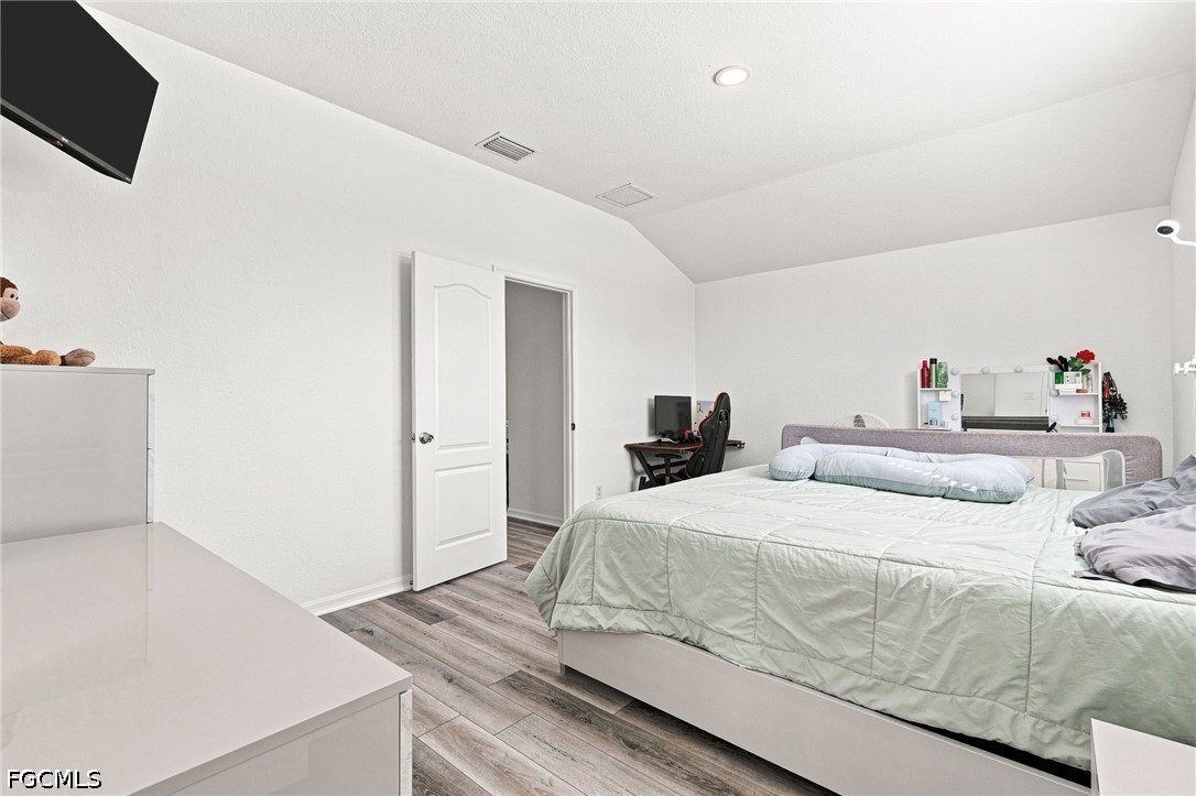 3 Bed SingleFamilyResidence for Sale in Cape Coral, photo 33