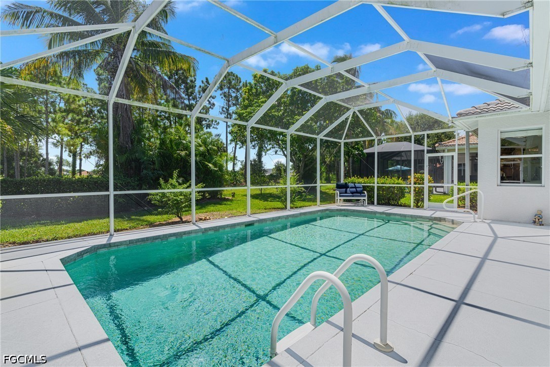 3 Bed Pool Home for Sale in Westminster, photo 33