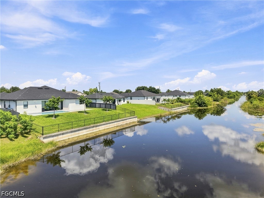 3 Bed Pool Home for Sale in Cape Coral, photo 33