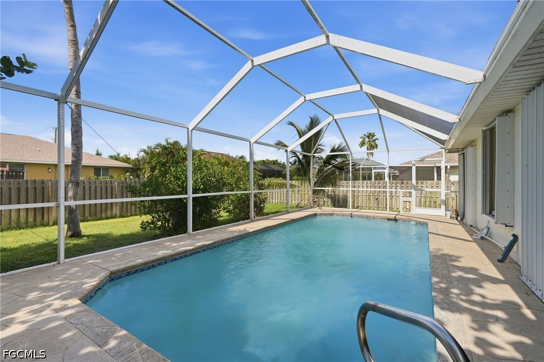 3 Bed Pool Home for Sale in Cape Coral, photo 33