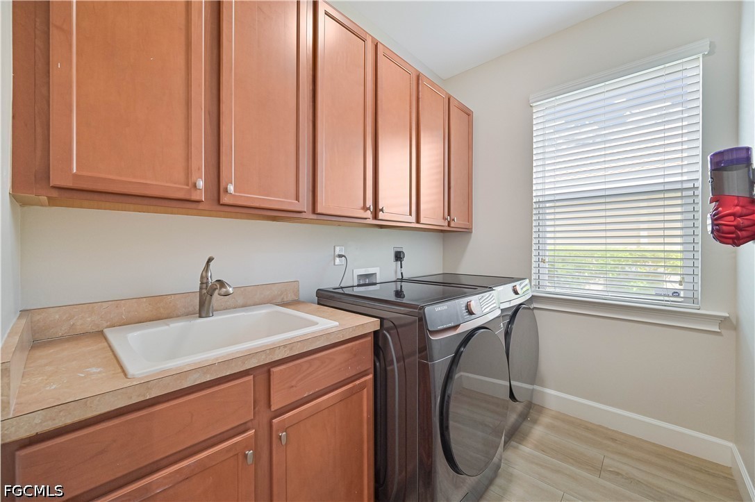 3 Bed Pool Home for Sale in North Fort Myers, photo 33