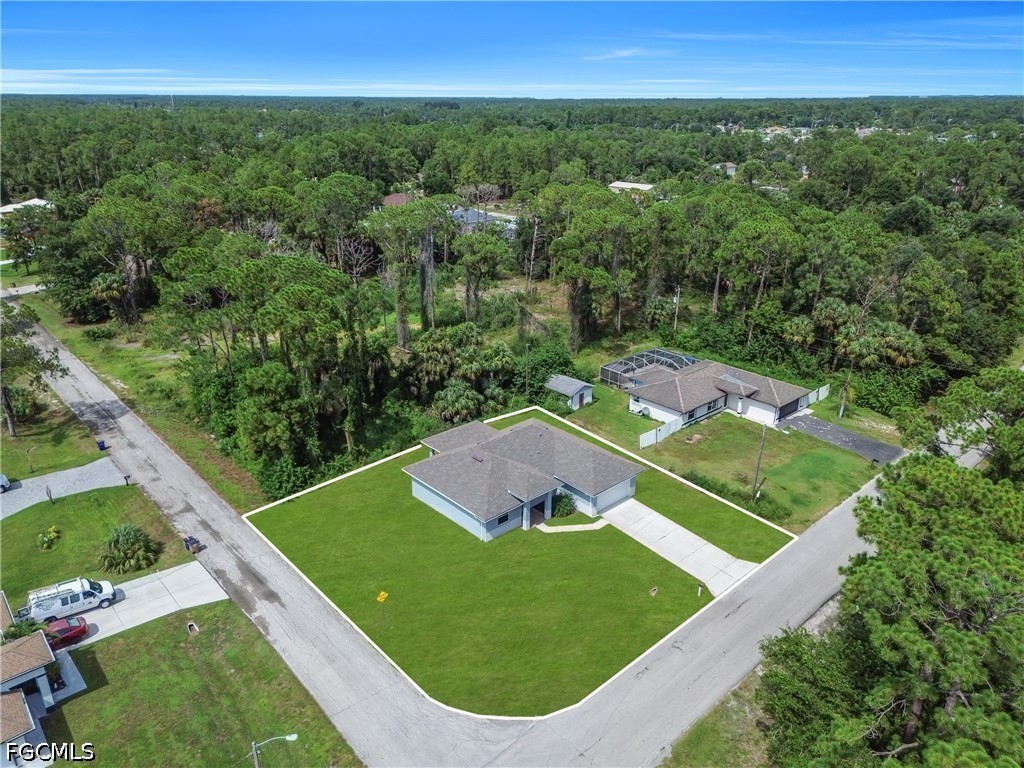 3 Bed SingleFamilyResidence for Sale in Lehigh Acres, photo 33