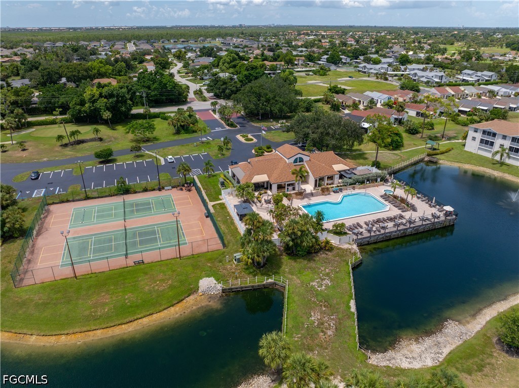 2 Bed Waterfront Home for Sale in Fort Myers, photo 33