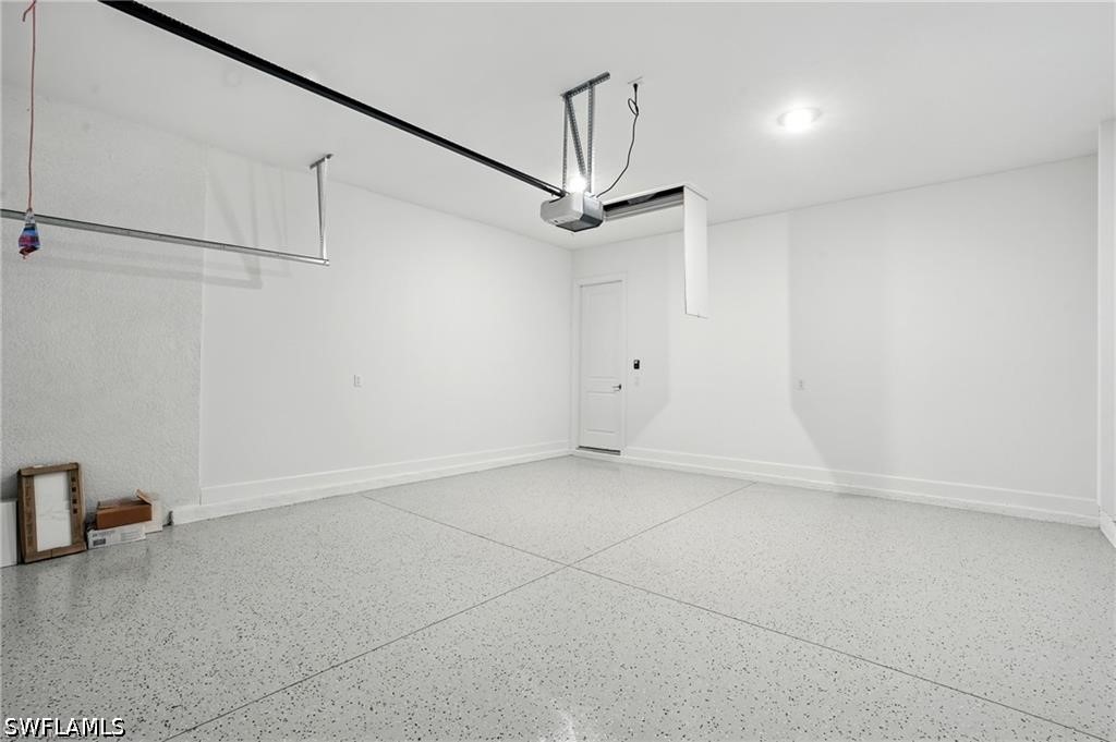 4 Bed SingleFamilyResidence for Sale in Fort Myers, photo 33