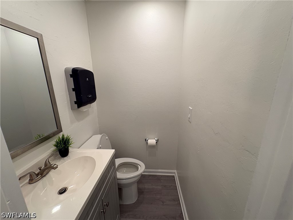 Office for Sale in Fort Myers, photo 33