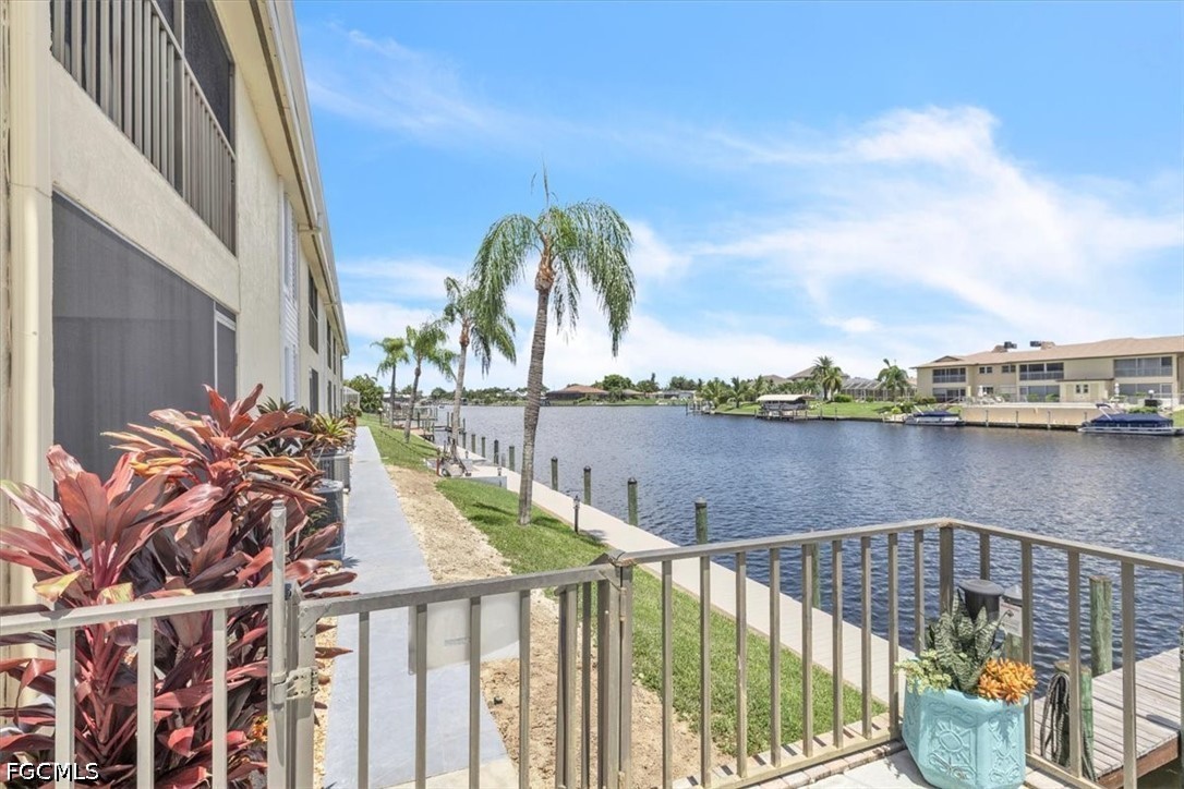2 Bed Waterfront Home for Sale in Cape Coral, photo 33