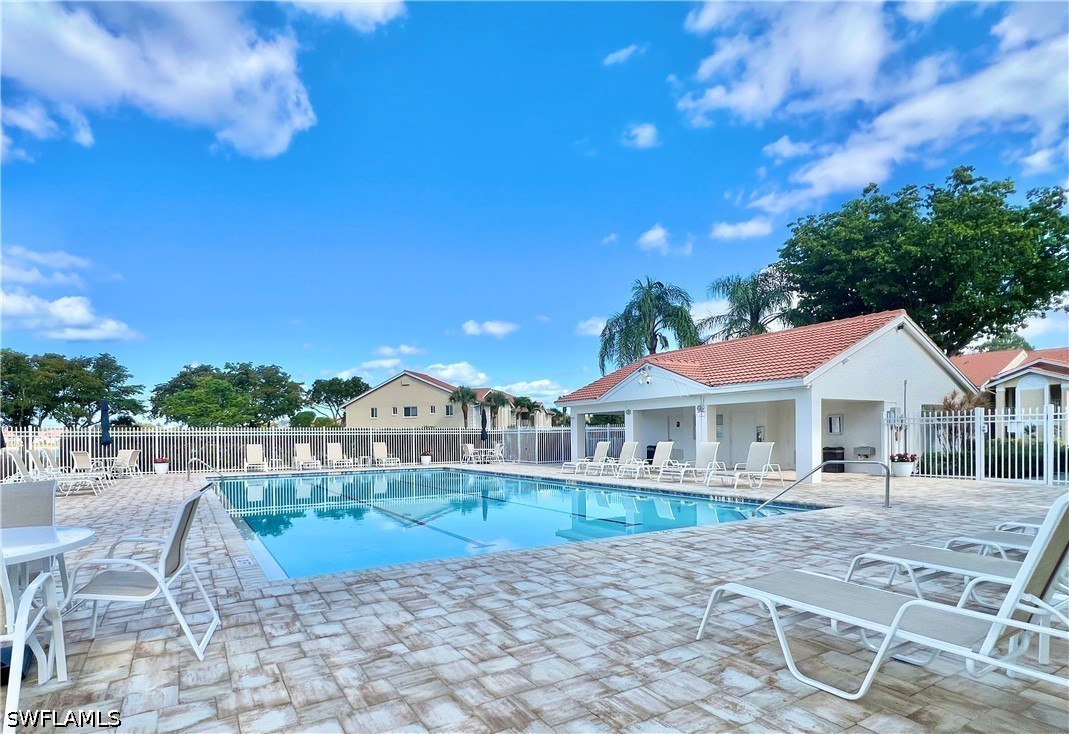 2 Bed Condominium for Sale in Naples, photo 33