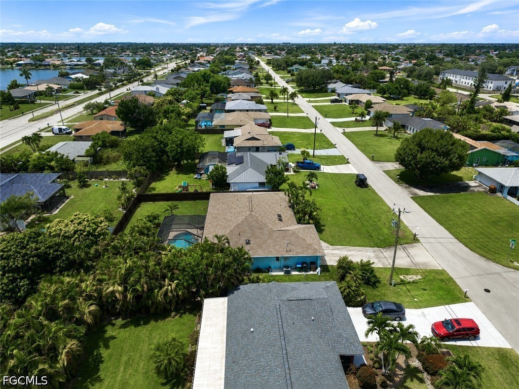 3 Bed Pool Home for Sale in Cape Coral, photo 33