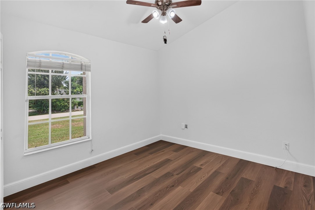 3 Bed SingleFamilyResidence for Sale in San Carlos Park, photo 33