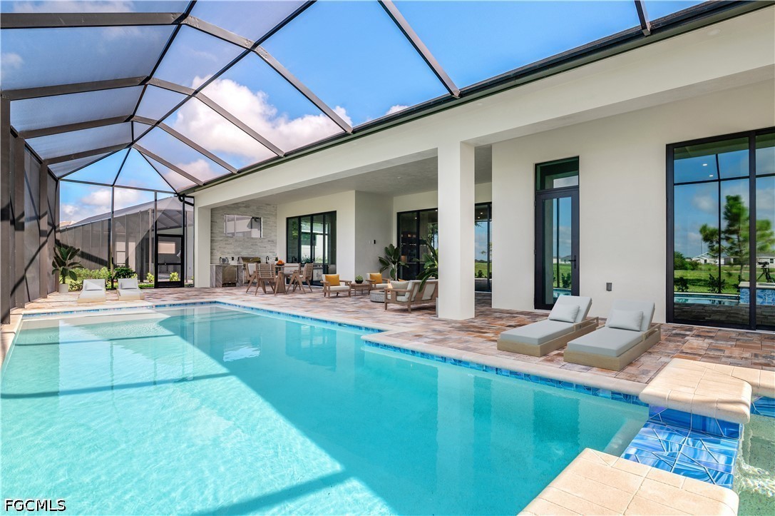 3 Bed Pool Home for Sale in Country Club, photo 33