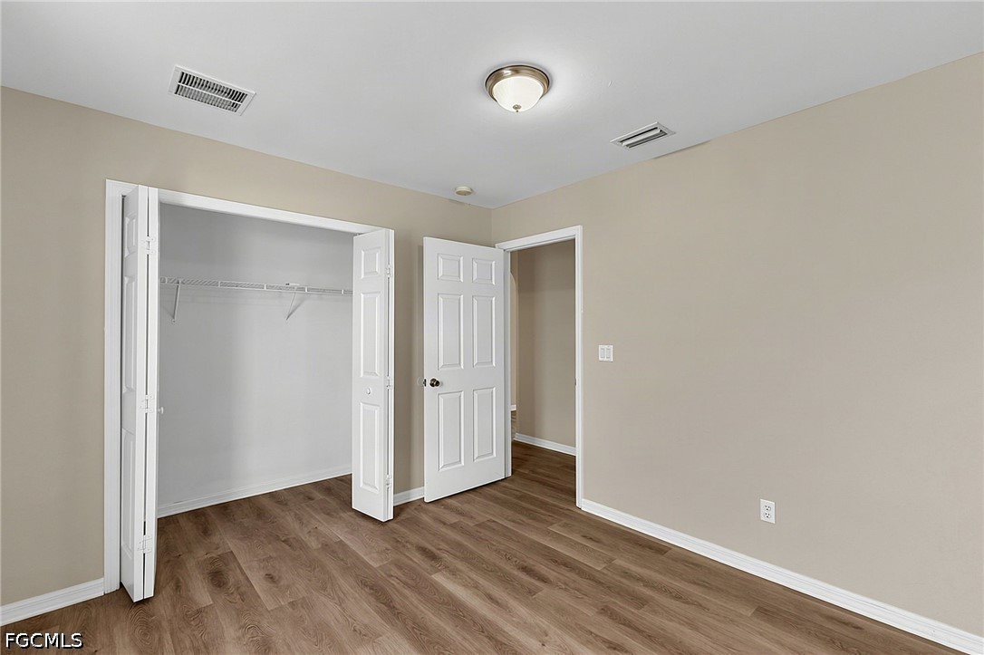 3 Bed SingleFamilyResidence for Sale in Cape Coral, photo 33