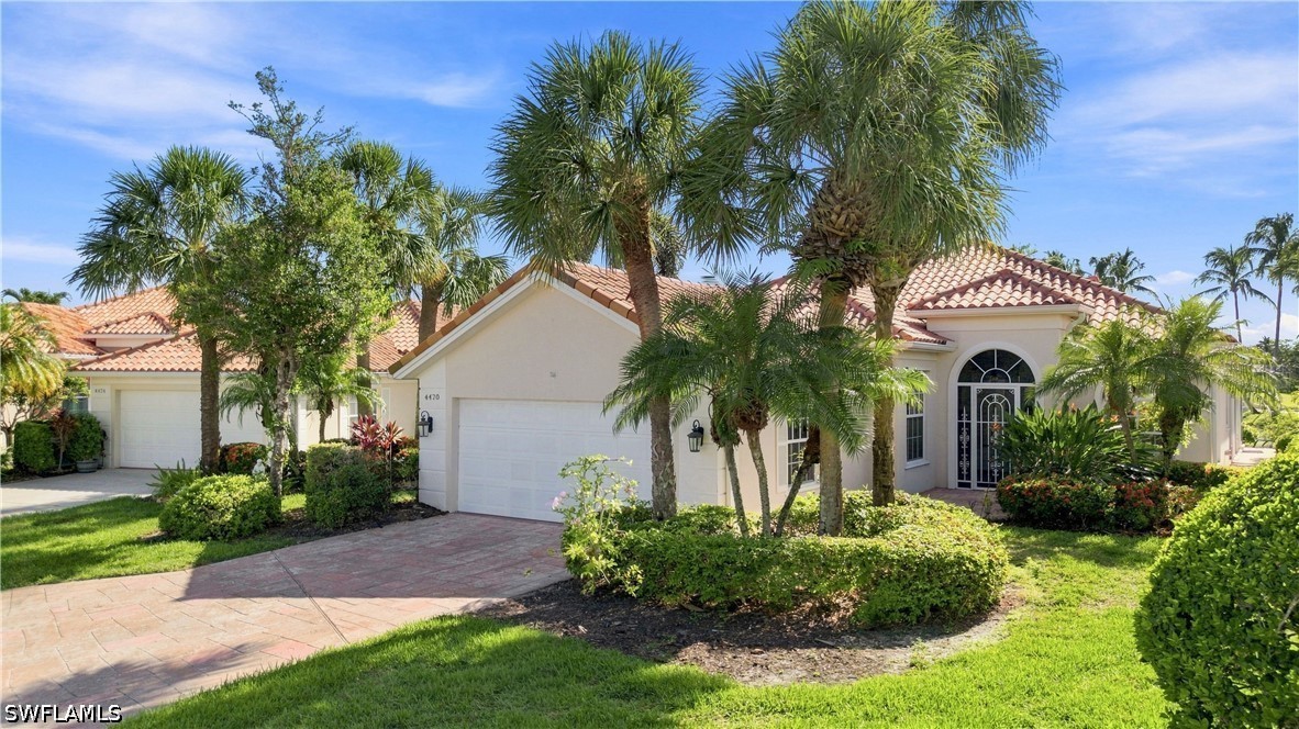 3 Bed Waterfront Home for Sale in Village Walk, photo 33