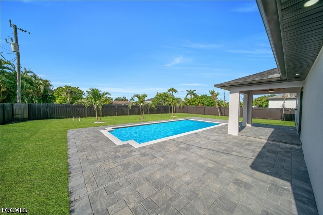 3 Bed Pool Home for Sale in Cape Coral, photo 33