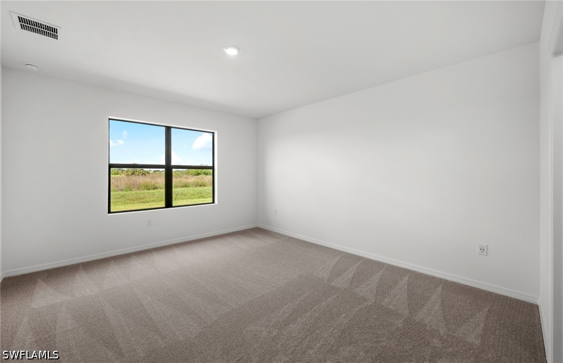 4 Bed SingleFamilyResidence for Sale in Whispering Lakes, photo 33