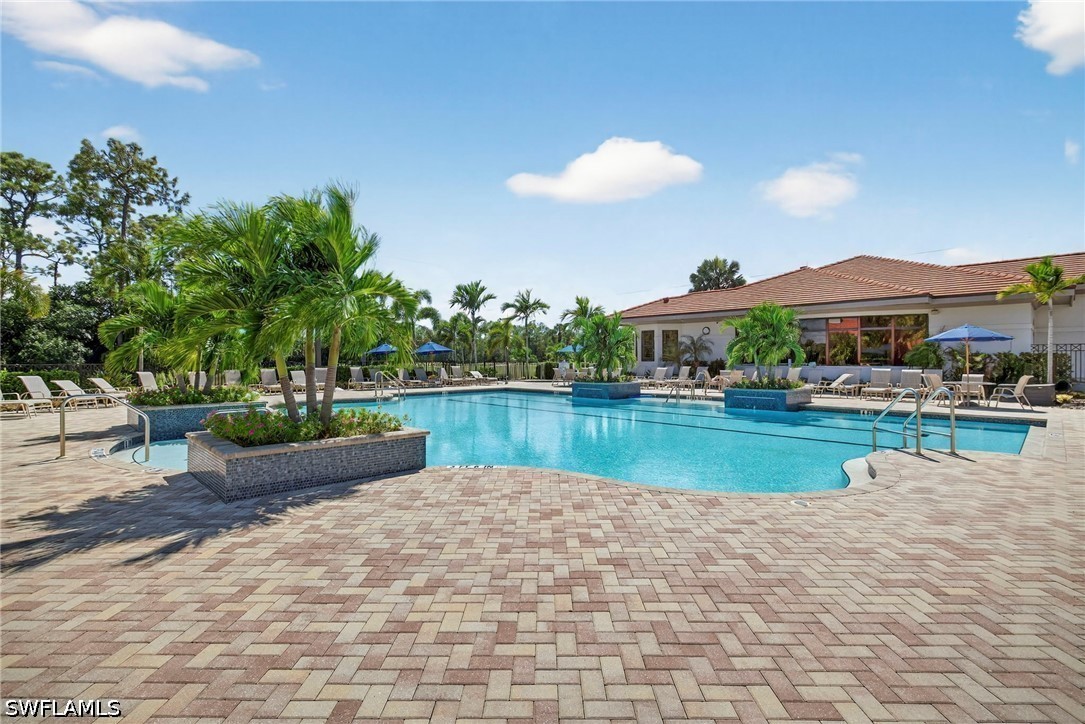 2 Bed Condominium for Sale in Naples, photo 33