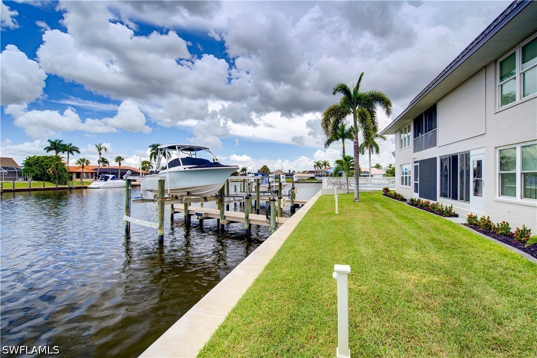 2 Bed Waterfront Home for Sale in Cape Coral, photo 33