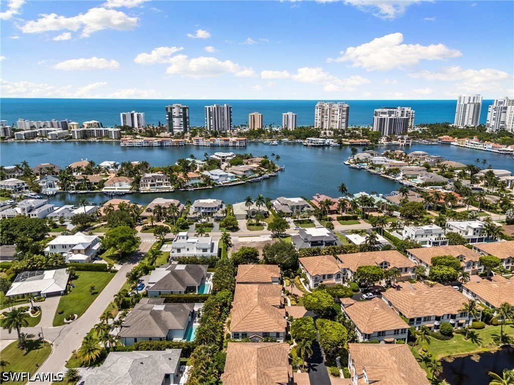3 Bed Condominium for Sale in Colonade, photo 33