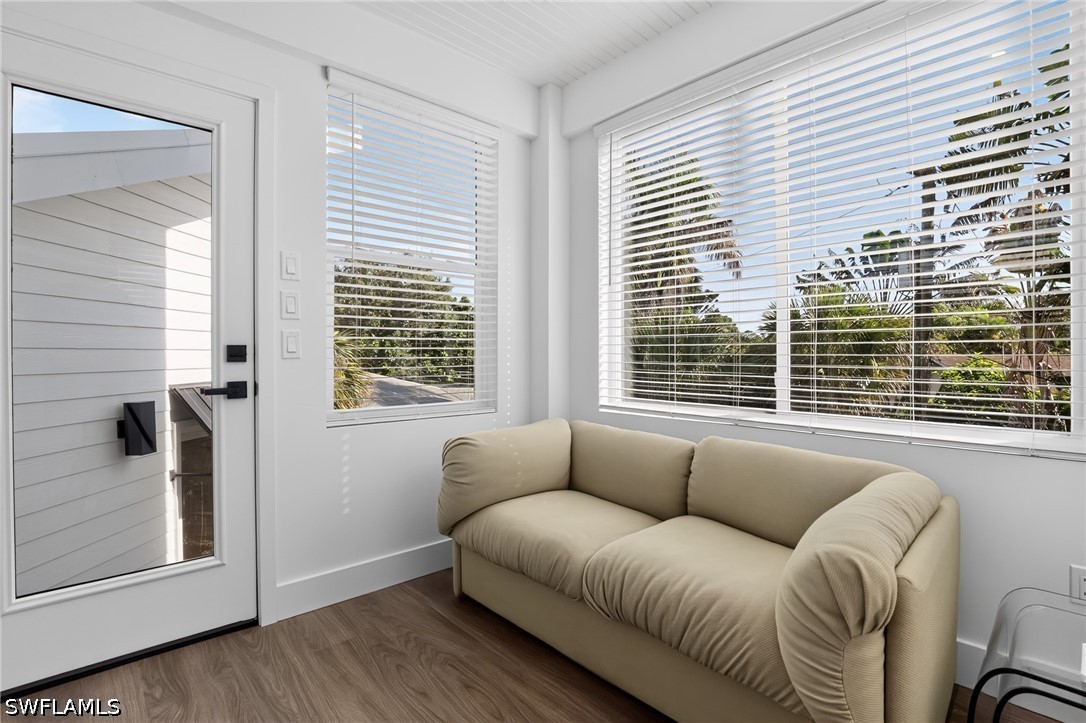 3 Bed SingleFamilyResidence for Sale in Rock Harbor, photo 33