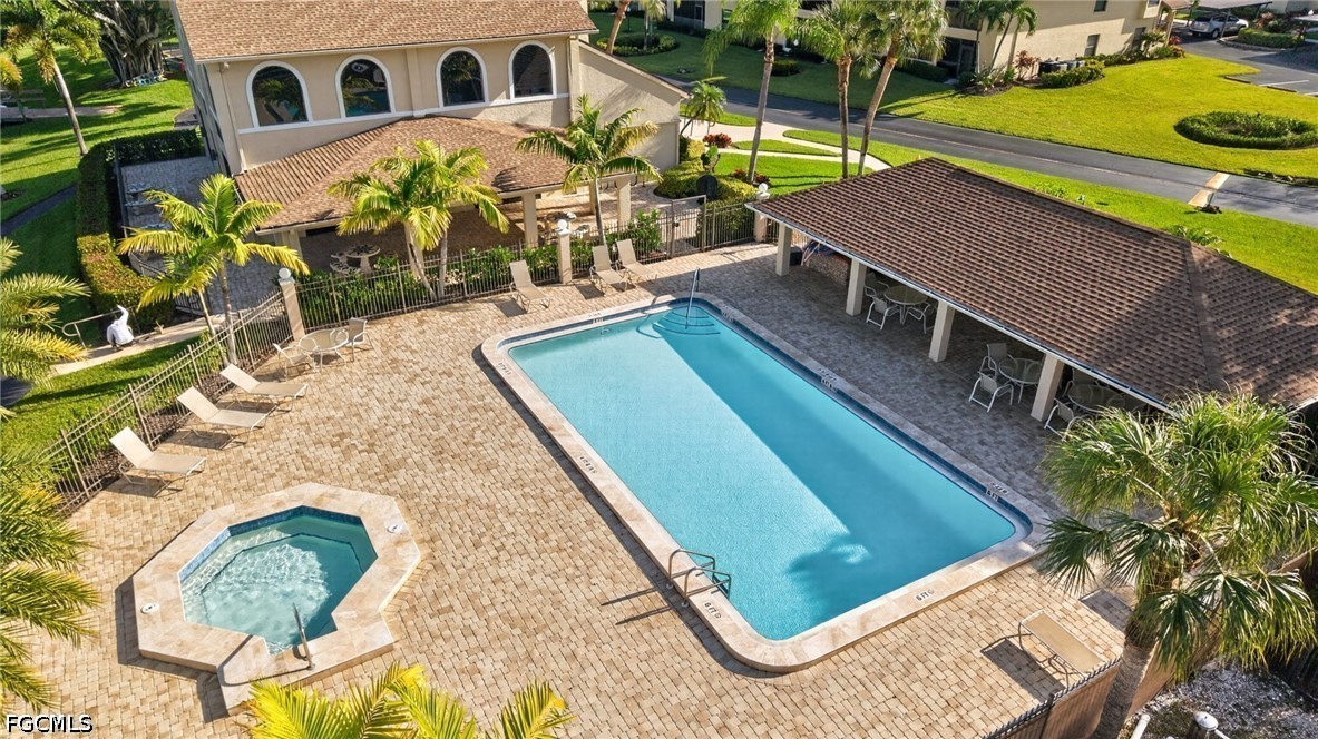 2 Bed Condominium for Sale in Fort Myers, photo 33