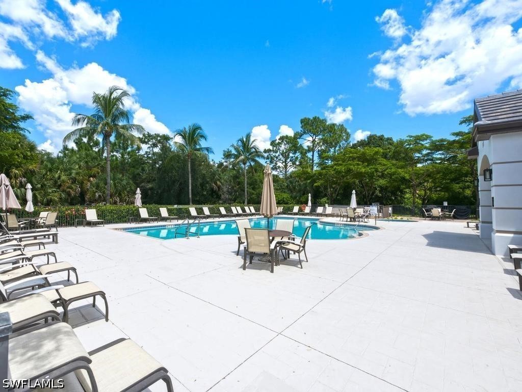 2 Bed Waterfront Home for Sale in Hawthorne, photo 33