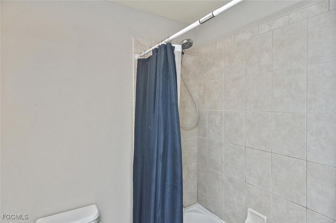 5 Bed Pool Home for Sale in Promenade West, photo 34