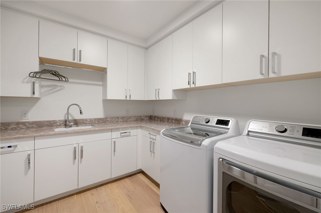 3 Bed Condominium for Sale in Naples, photo 34