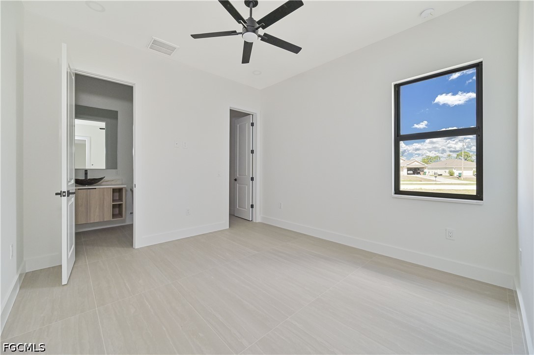 3 Bed Waterfront Home for Sale in Cape Coral, photo 34