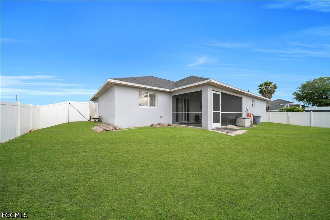4 Bed SingleFamilyResidence for Sale in Cape Coral, photo 34