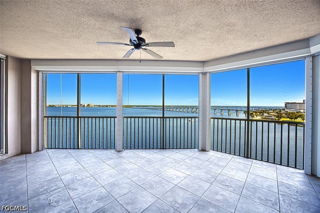2 Bed Waterfront Home for Sale in Fort Myers, photo 34