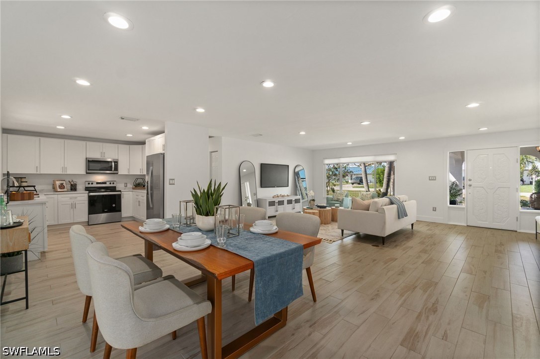 2 Bed SingleFamilyResidence for Sale in Estero, photo 34