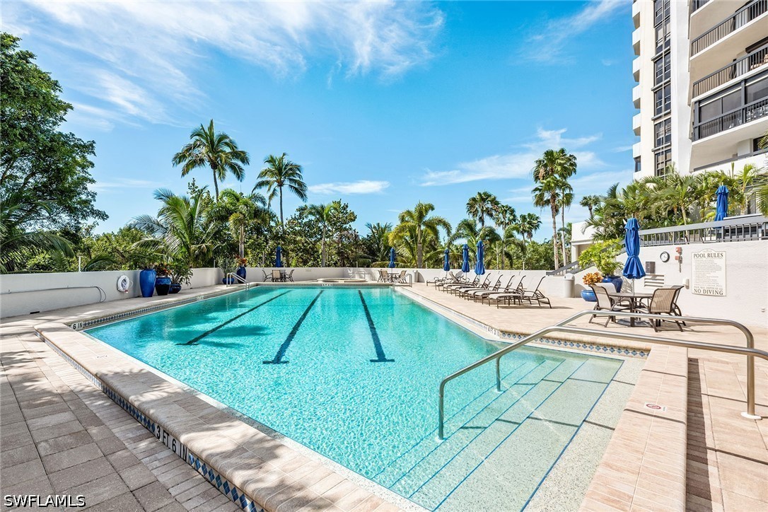 3 Bed Condominium for Sale in Grosvenor, photo 34