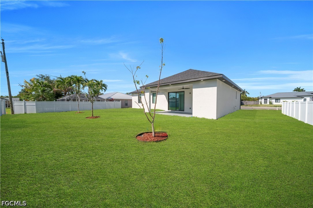 3 Bed SingleFamilyResidence for Sale in Cape Coral, photo 34