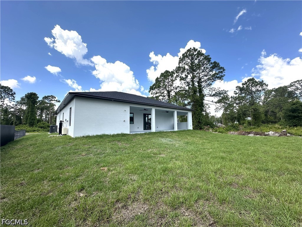 3 Bed SingleFamilyResidence for Sale in Lehigh Acres, photo 34