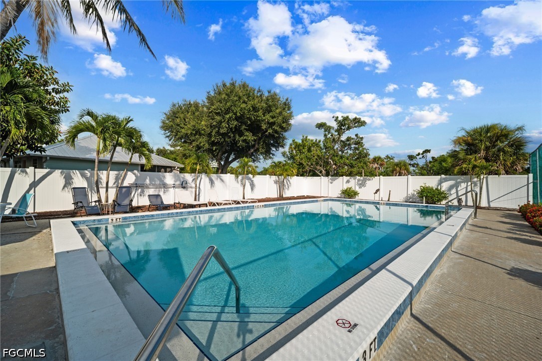 2 Bed SingleFamilyResidence for Sale in St James City, photo 34